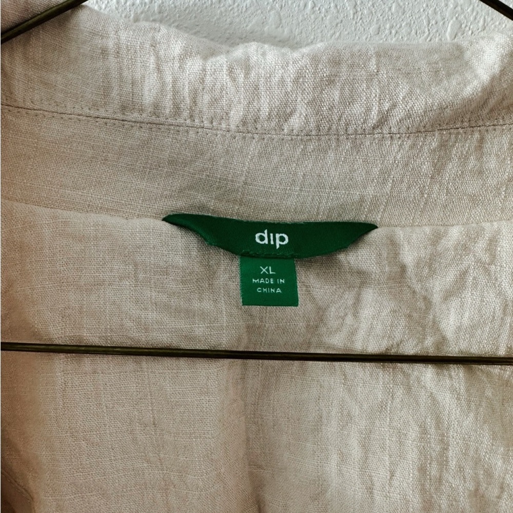 Linen button up - Picture 2 of 3